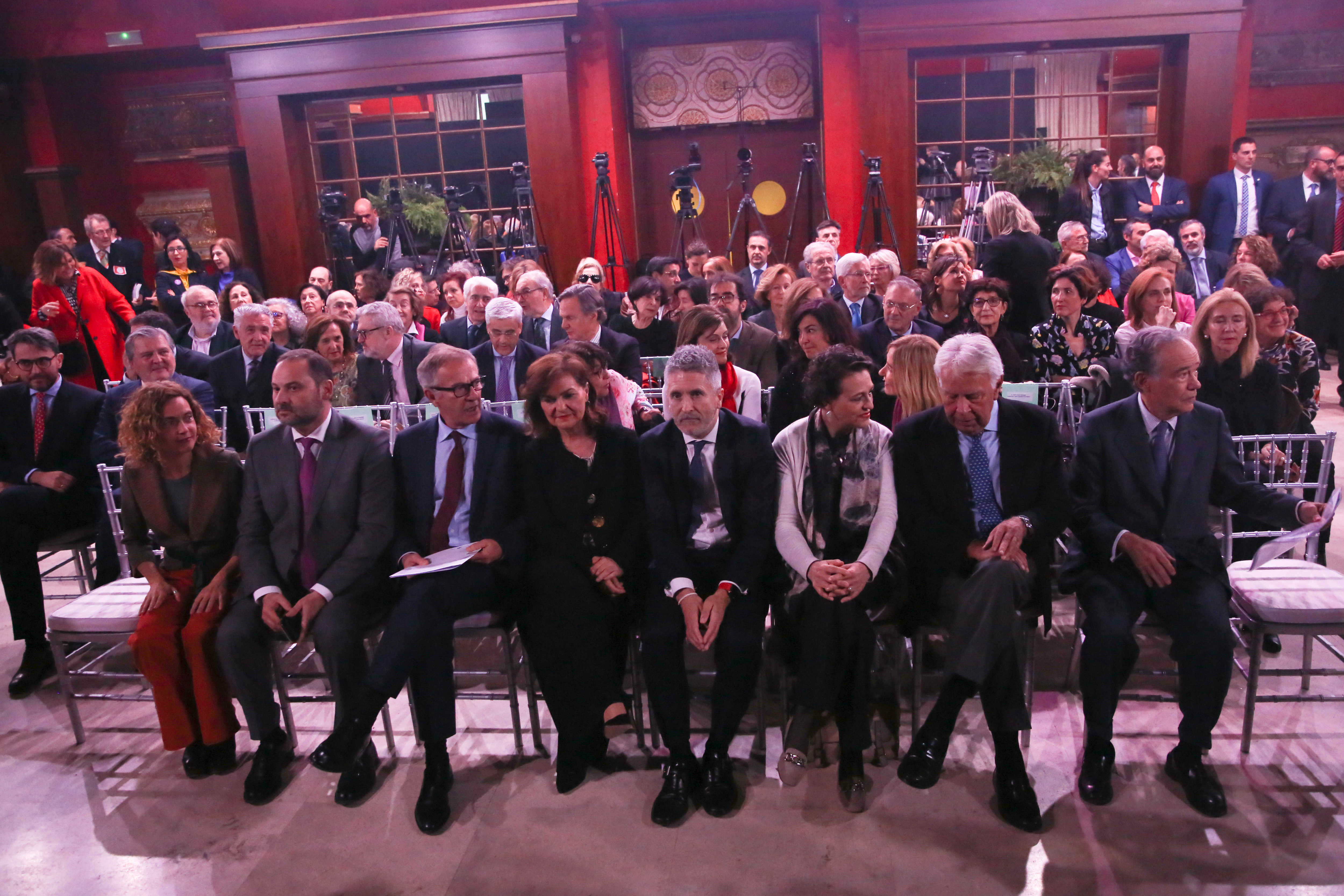 La política y la cultura se dan cita en el Teatro Real para rendir homenaje a Carmen Alborch