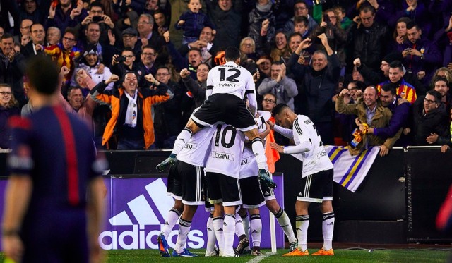 El Valencia CF despide en el Madrigal un año de contrastes 