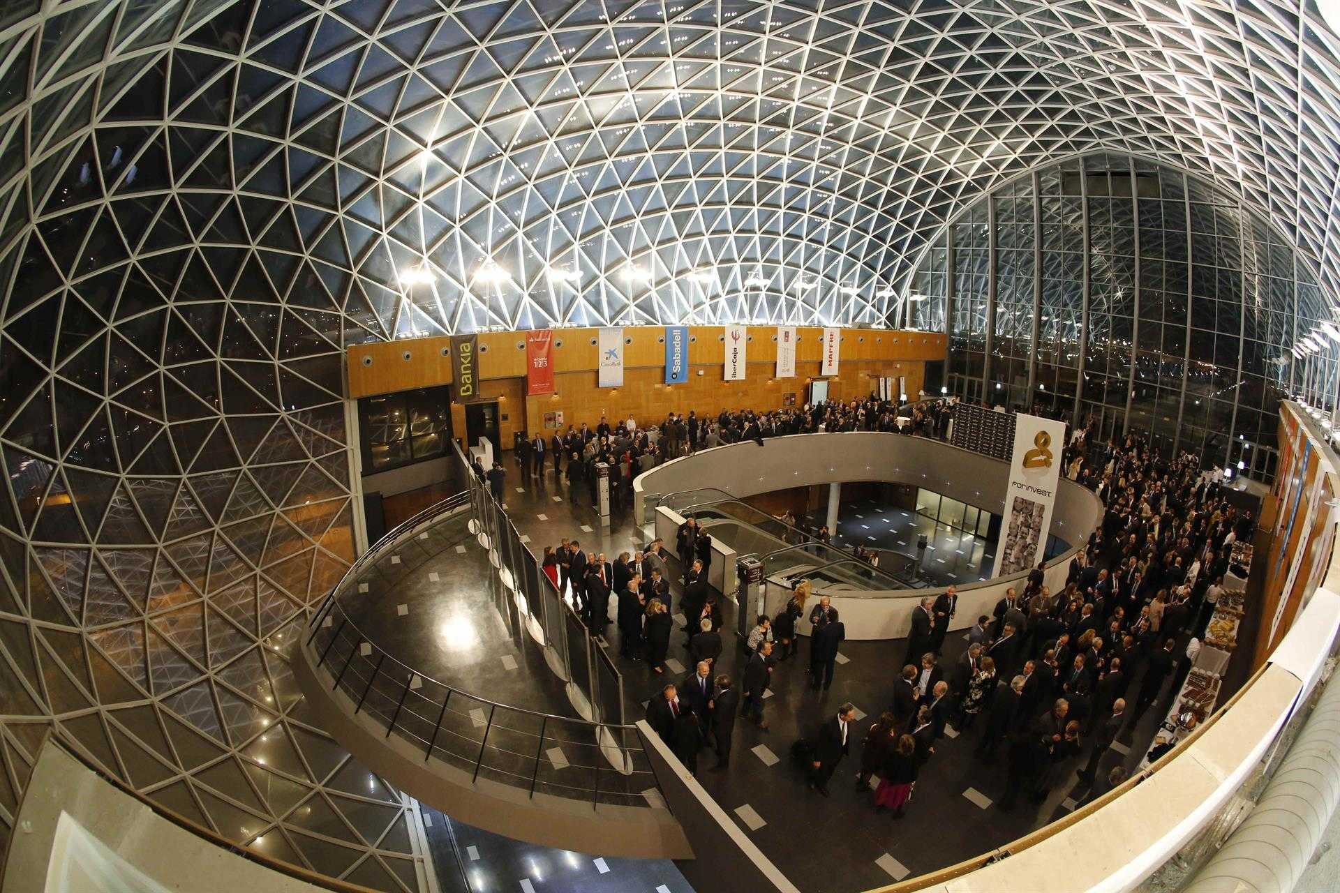 Oliu y Goirigolzarri, entre los cerca de 200 ponentes que convertirán València en 