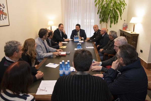 Diputación amplía su ayuda a 19 comunidades de regantes para que puedan mejorar en su gestión