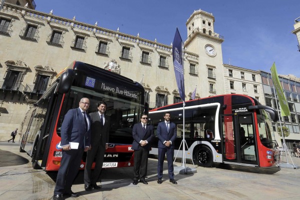 La red de transporte en autobús de Alicante suma sus primeros cinco vehículos híbridos