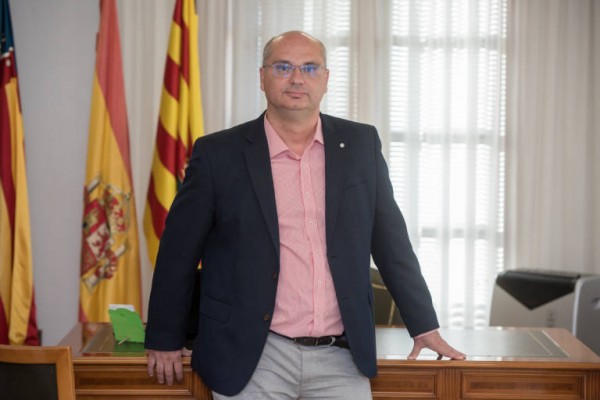Los socialistas de La Vila votan su lista electoral con 75 nuevos militantes 'caídos del cielo'