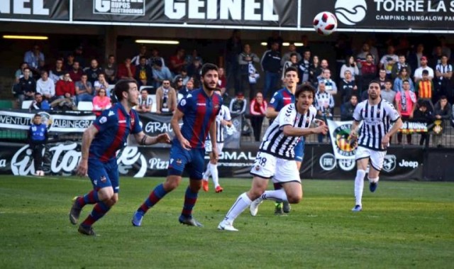 El Castellón se desmorona tras una buena primera parte y vuelve a ceder dos puntos ante un rival directo 