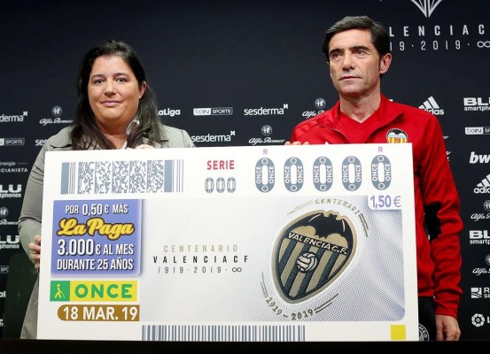 La ONCE dedica el cupón del 18 de marzo al centenario del Valencia CF