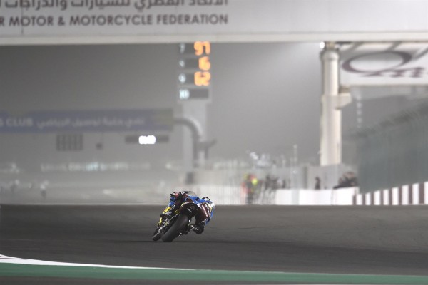 Tres españoles entre los cinco mejores de Moto2 en el primer día en Losail