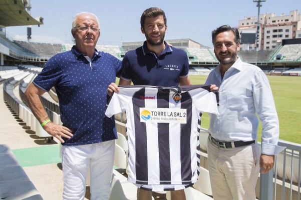 Liderato en solitario devuelve la ilusión a los 9.200 abonados del Castellón