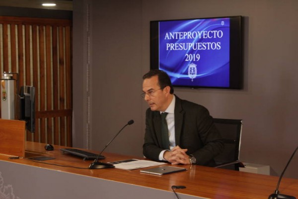 El futuro del presupuesto de Alicante: el PP plantea garantizar más obras con un acuerdo institucional
