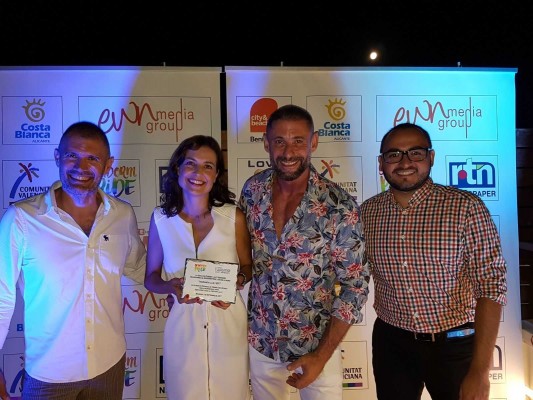 Turismo LGBT Benidorm premia al Patronato Costa Blanca por su apoyo al colectivo
