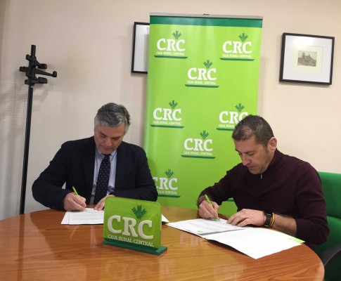 Caja Rural Central firma un convenio de colaboración con la Asociación del Nuevo Mercado Central de Elche 