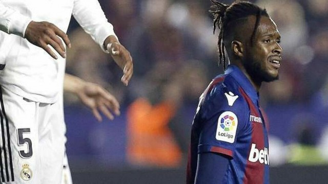 Doukouré ha recibido una llamada de Casemiro y otra de Butragueño