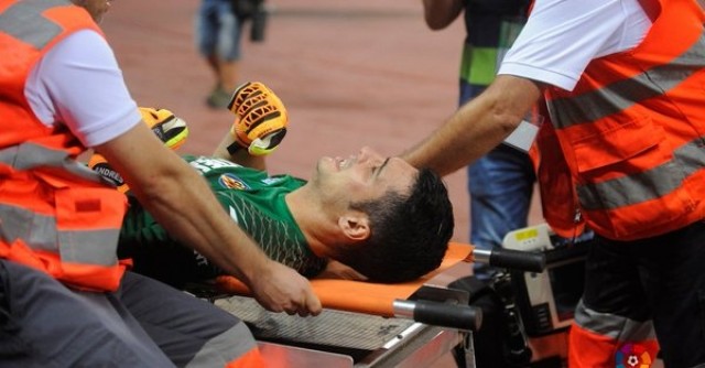 Andrés Fernández, operado con éxito de la rodilla derecha