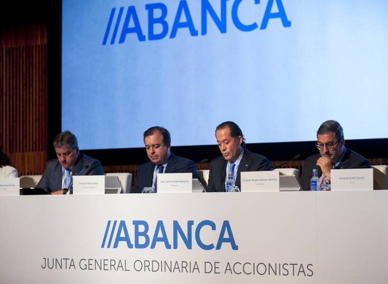 Abanca renuncia opar a Liberbank