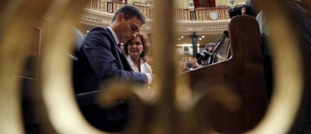 Calvo informa este lunes a la Comisión de Secretos del viaje en Falcon de Pedro Sánchez a Castellón