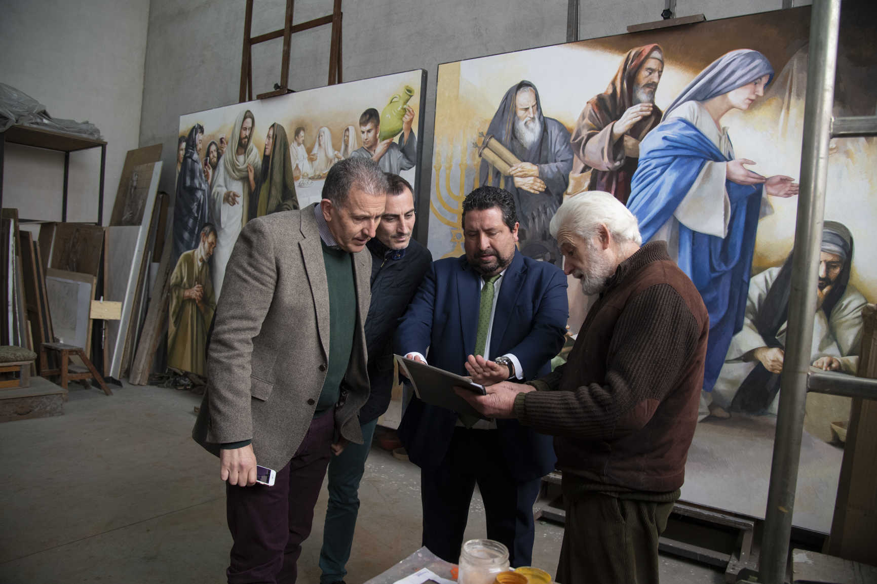 Traver Calzada muestra a Moliner los últimos pasos del proyecto para la Concatedral de Santa María
