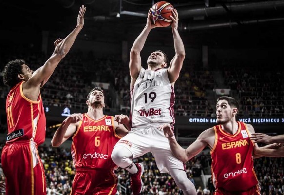 Victorias de España y Montenegro con buenas actuaciones de Abalde y Dubljevic