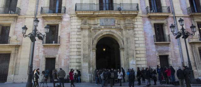 EL TSJCV reconoce los méritos a una habilitada nacional en excedencia por el cuidado de los hijos

