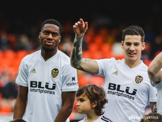 La UEFA sanciona a Kondogbia con tres partidos por forzar una cartulina amarilla en Escocia