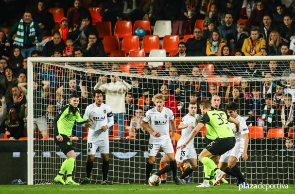 El Valencia no estaba cuatro partidos sin recibir un gol desde 2013
