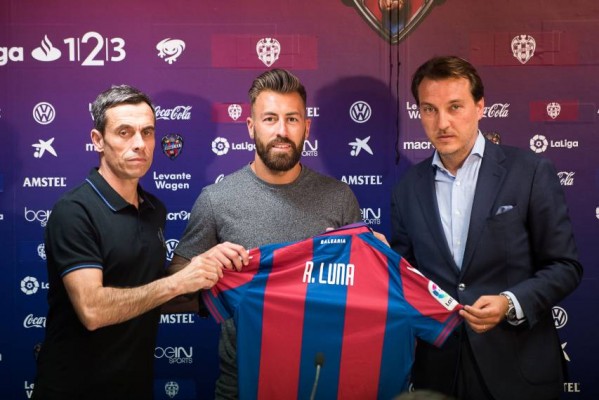 Luna, único jugador del Levante que ha puntuado en el Santiago Bernabéu