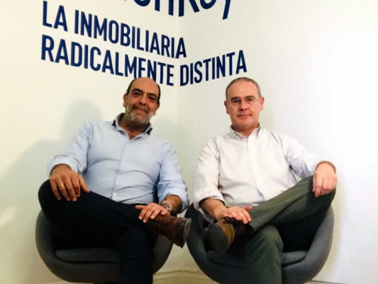 Los directivos de la inmobiliaria LemonKey compran a Housers el 72% de la empresa