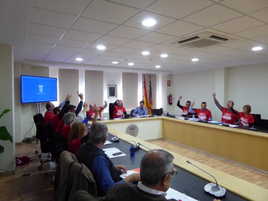 La oposición de La Nucía no vota a favor de la construcción del tercer colegio y el segundo instituto