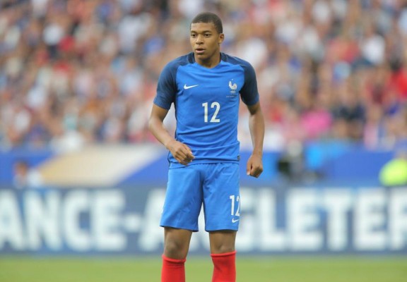 Mbappé dice que un problema con el Mónaco le llevó a fichar por el PSG