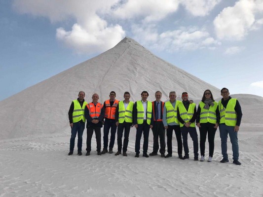 La Vuelta 2019 arrancará desde una de las montañas de sal del Parque Natural de Torrevieja