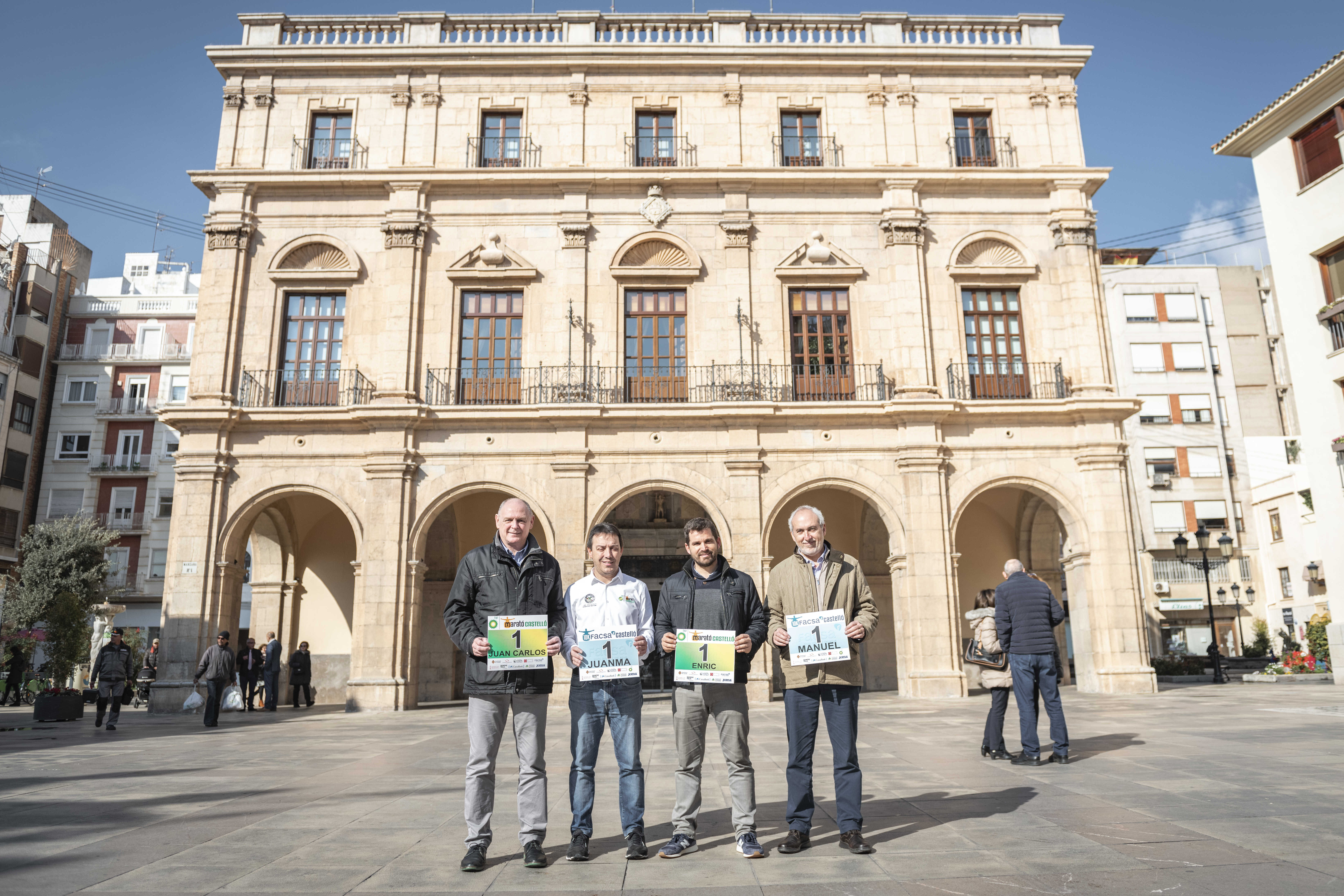 BP y Facsa presentan los dorsales de la
novena Marató BP Castelló y del
sexto 10K Facsa Castelló