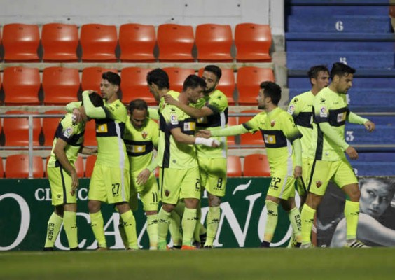 Un empate y una victoria en las dos últimas visitas del Elche al Anxo Carro

