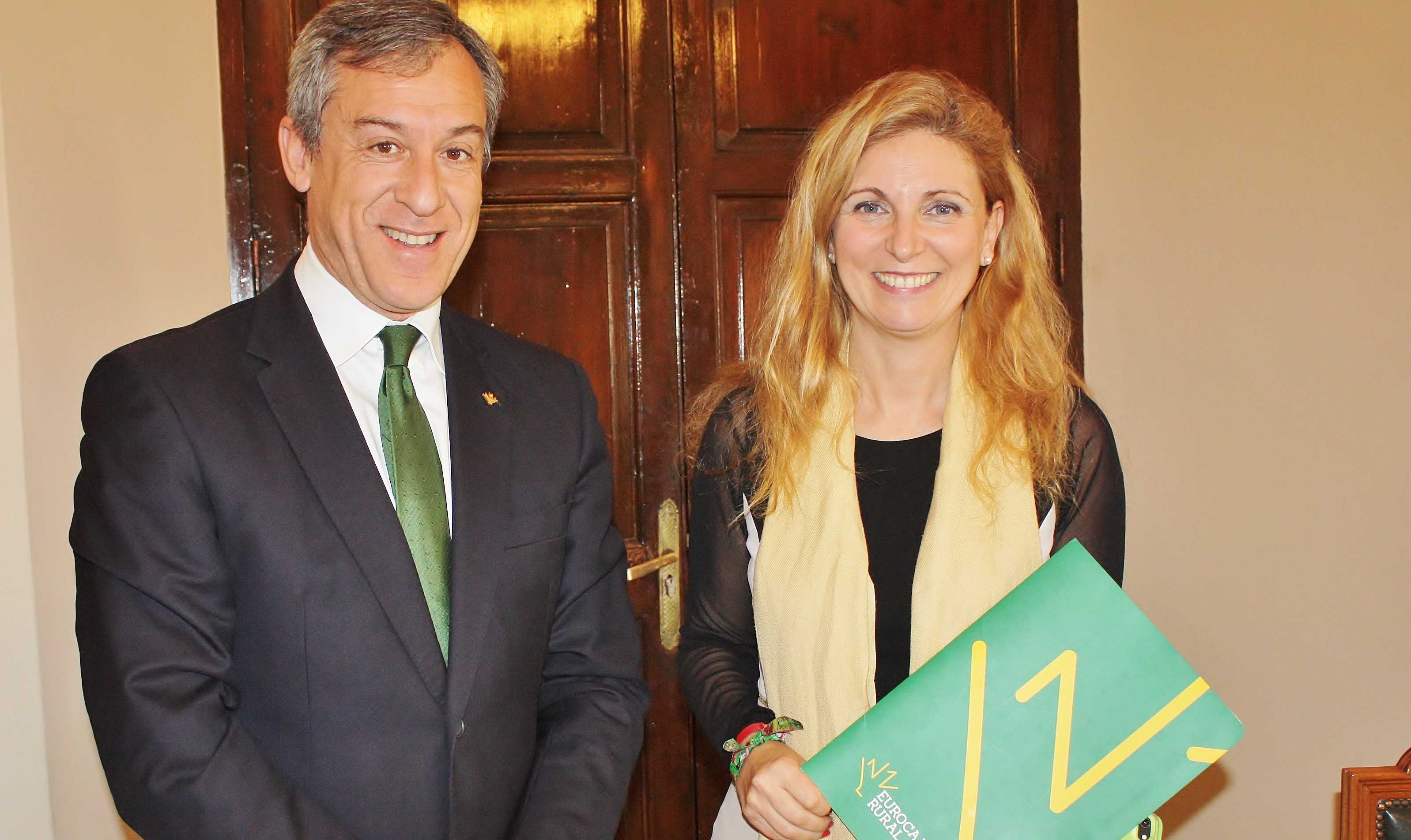 Eurocaja Rural traslada al Ayuntamiento de Castellón su implicación y vocación de servicio