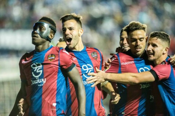 El Levante confirma el traspaso de Boateng al Dalian Yifang