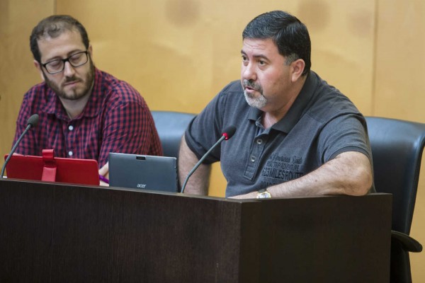 El edil de Los Verdes rechaza entregar su acta de concejal y no descarta unirse a Contigo