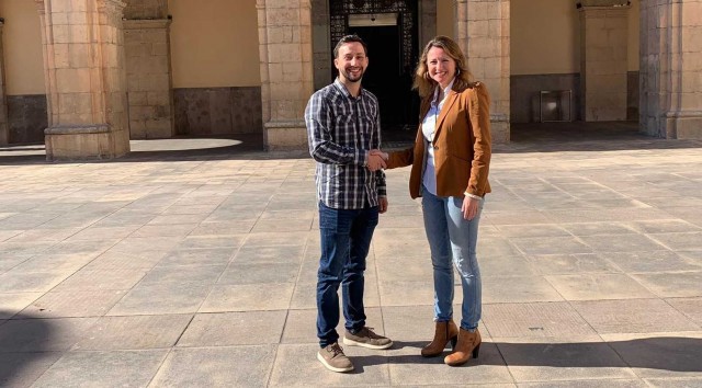 Carrasco (PP) denuncia adoctrinamiento en las aulas y alerta de 