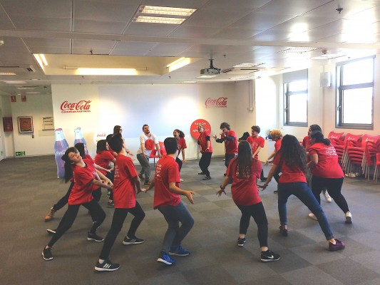 Karen Matute y Javier Mateo impartirán un taller de teatro con la Fundación Coca-Cola