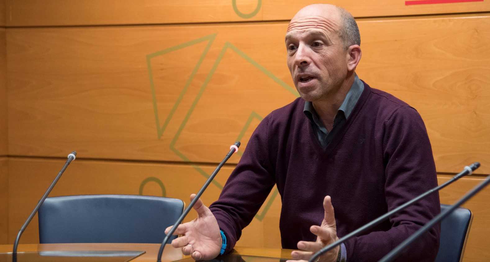 Diputación urge al Gobierno central medidas que resuelvan la actual regresión de la costa provincial