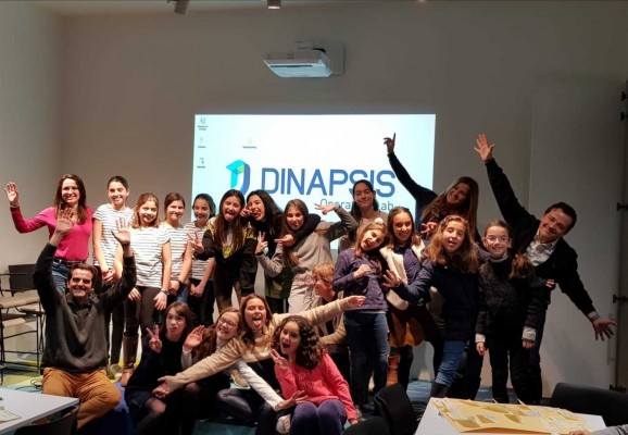 Dinapsis lleva cinco proyectos al mayor programa de emprendimiento tecnológico para niñas