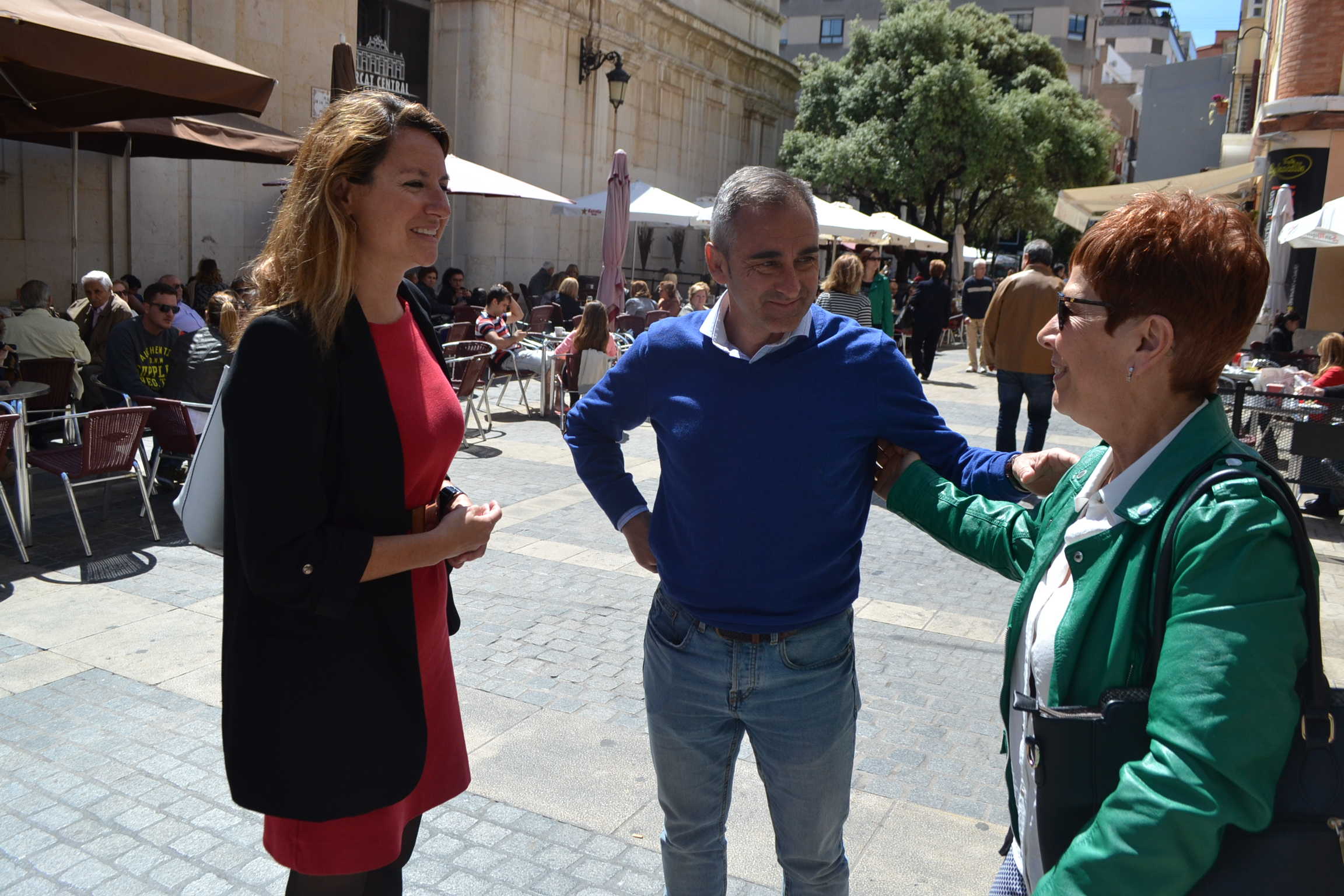 Barrachina subraya que “solo votar al PP garantiza la unidad de España y la creación de empleo”