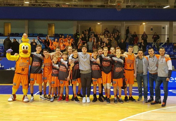 Valencia Basket se sube al podio de la MiniCopa tras vencer al Barça (71-83)
