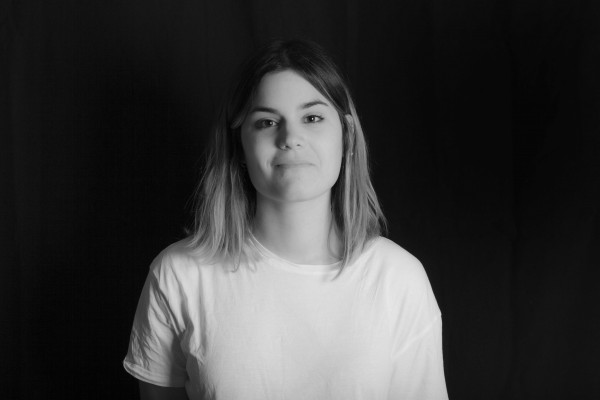 Elvira Sastre: “El talento no tiene que ver con la personalidad del autor”