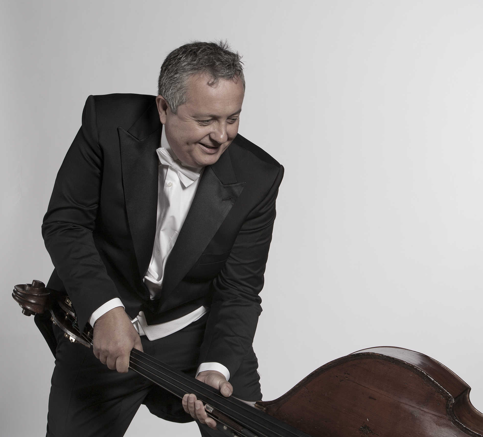  Javier Sapiña y la banda municipal interpretan 'El Gegant de Fusta' en el Palau de la Música