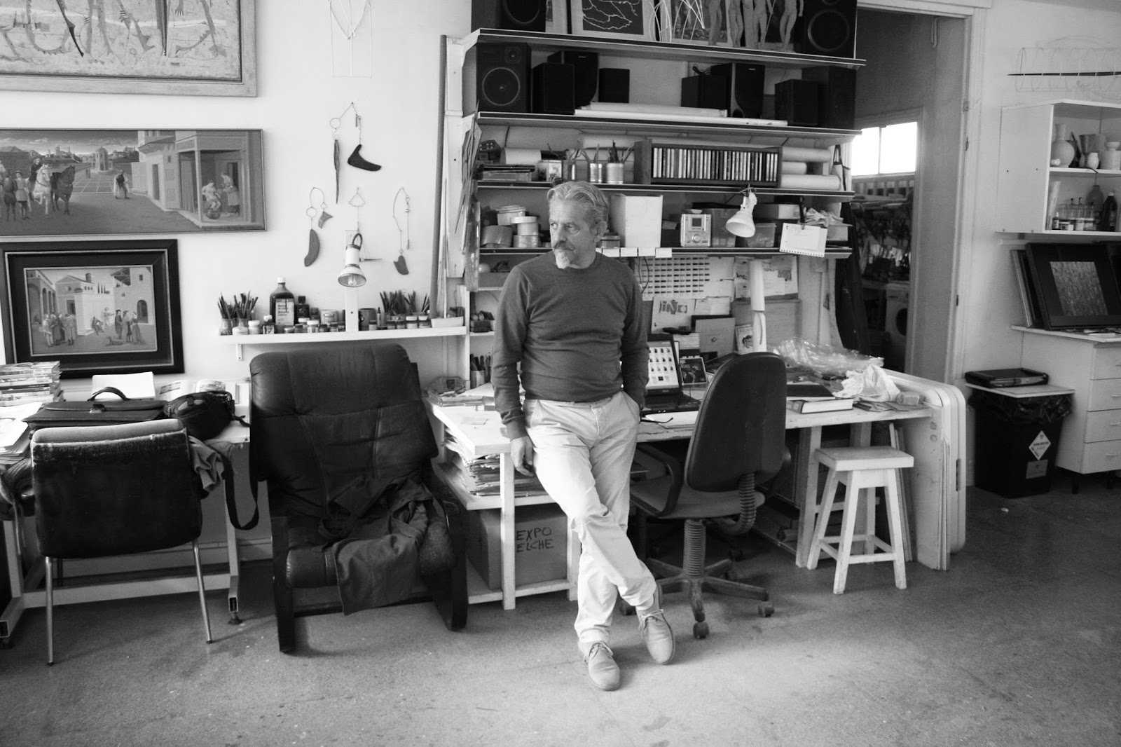 El artista en su estudio de Alicante - 