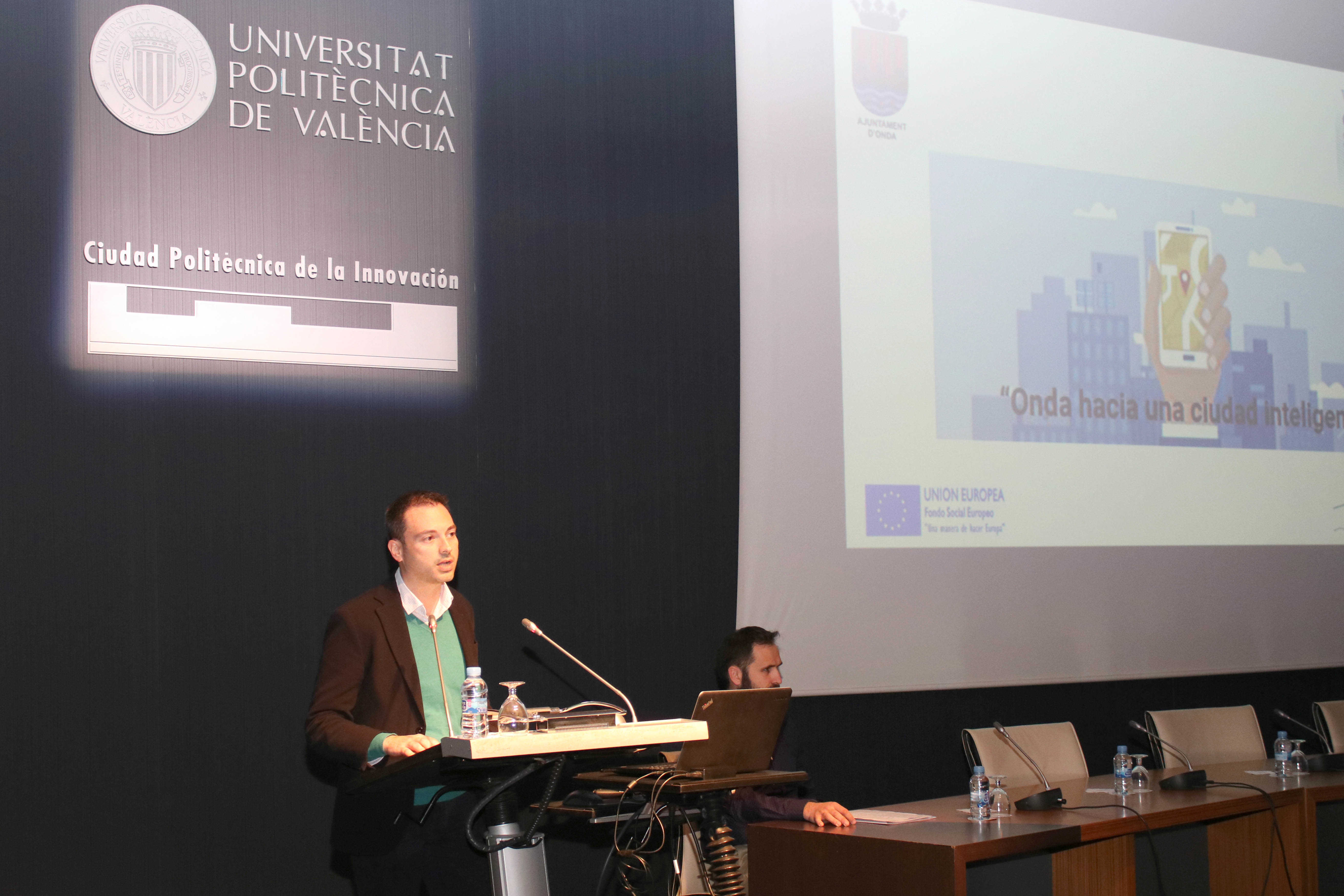 El alcalde de Onda lleva a la Politècnica de València el modelo de 'smart city' que prevé para su ciudad