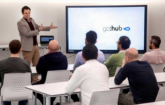 Go Hub se alía con 'School of AI' para potenciar el conocimiento sobre inteligencia artificial