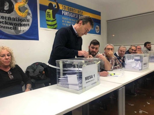 El Puerto afrontará sus grandes cambios con un escenario sindical más atomizado en la estiba