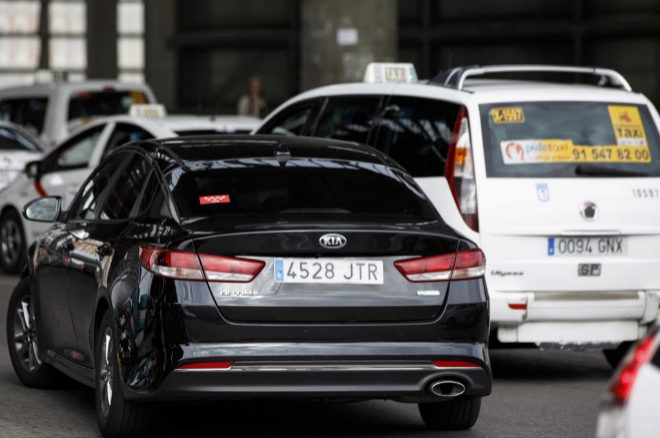 El taxi asegura que absorberá los puestos de trabajo que pierda los VTC 