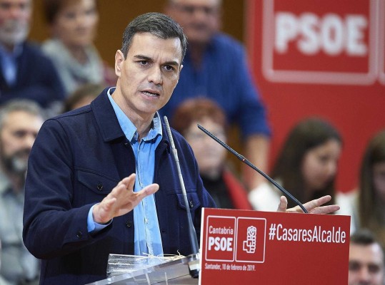 Pedro Sánchez reivindica la España que salió de la moción frente a la confrontación de la derecha
