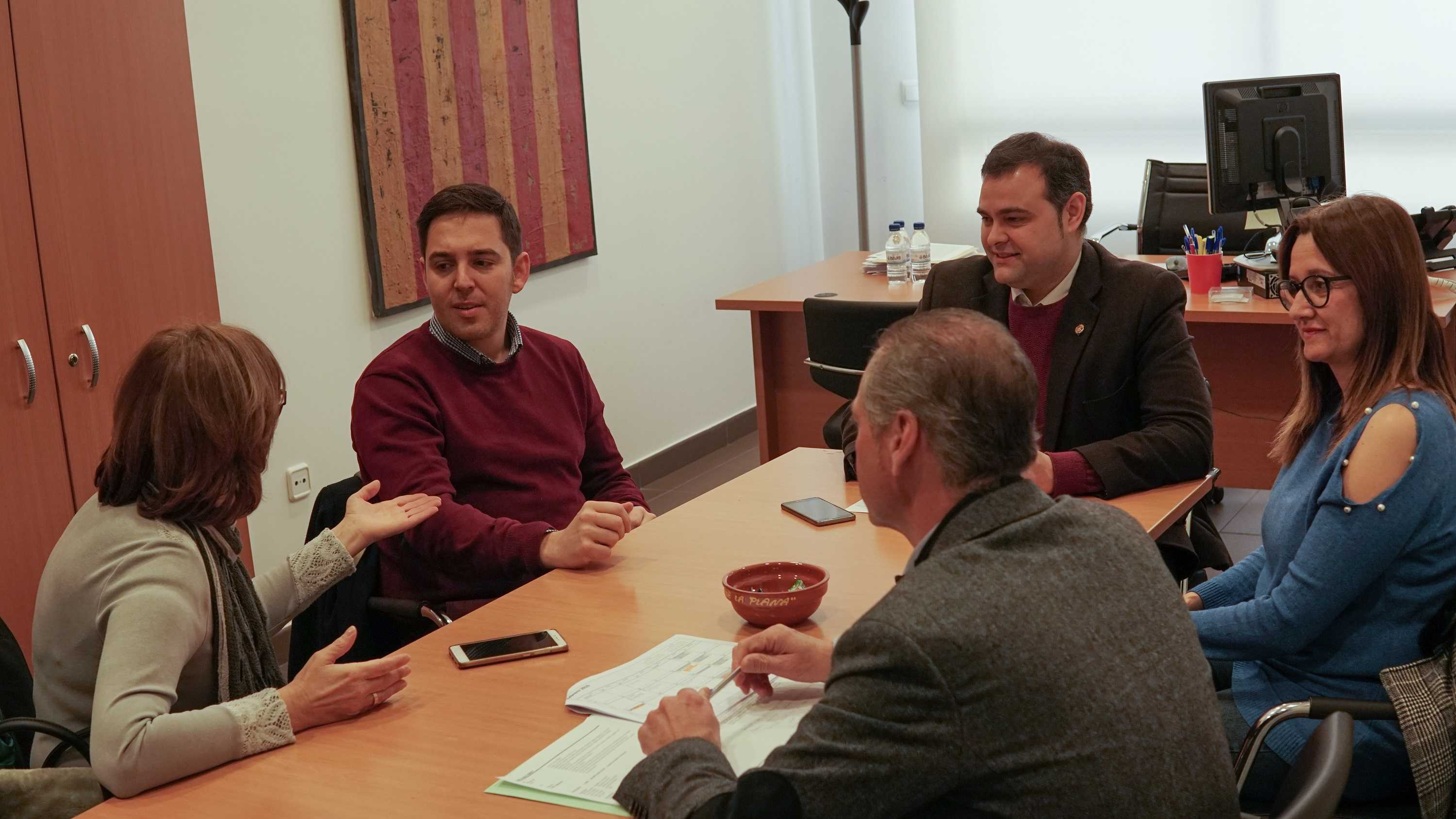  Vila-real refuerza su apoyo al comercio local y aporta 25.000 euros para acciones de promoción