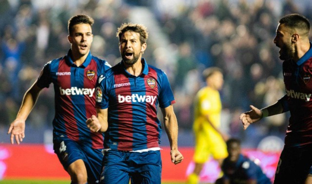 Coke se incorpora al grupo y llega a tiempo para jugar en Vitoria