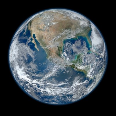 La Tierra, reclasificada como planeta híbrido