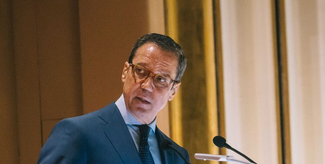 Zaplana movió 6,3 millones a través de varios países y diferentes empresas